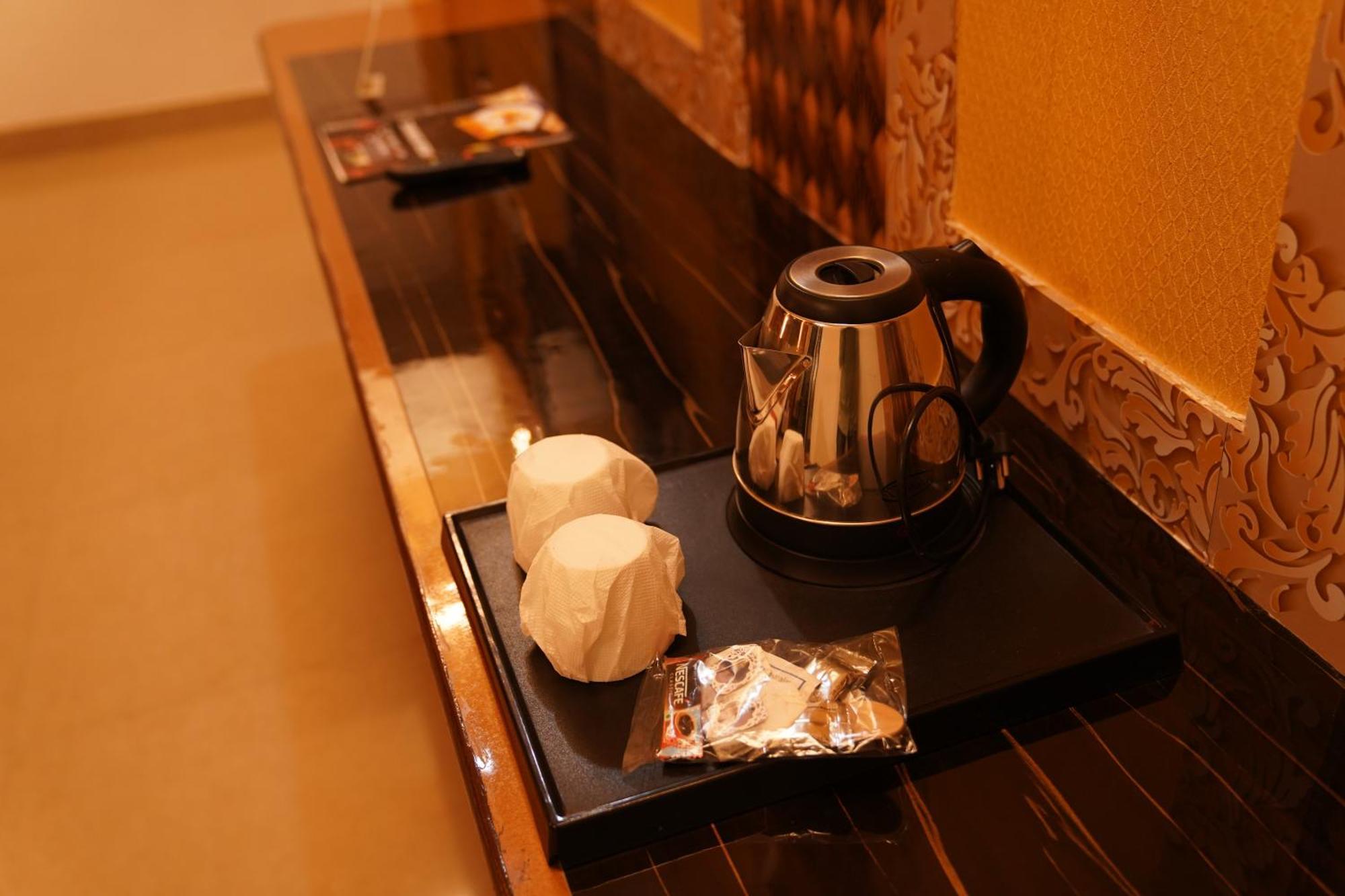 Hotel Omni Plaza Dźodhpur Zewnętrze zdjęcie