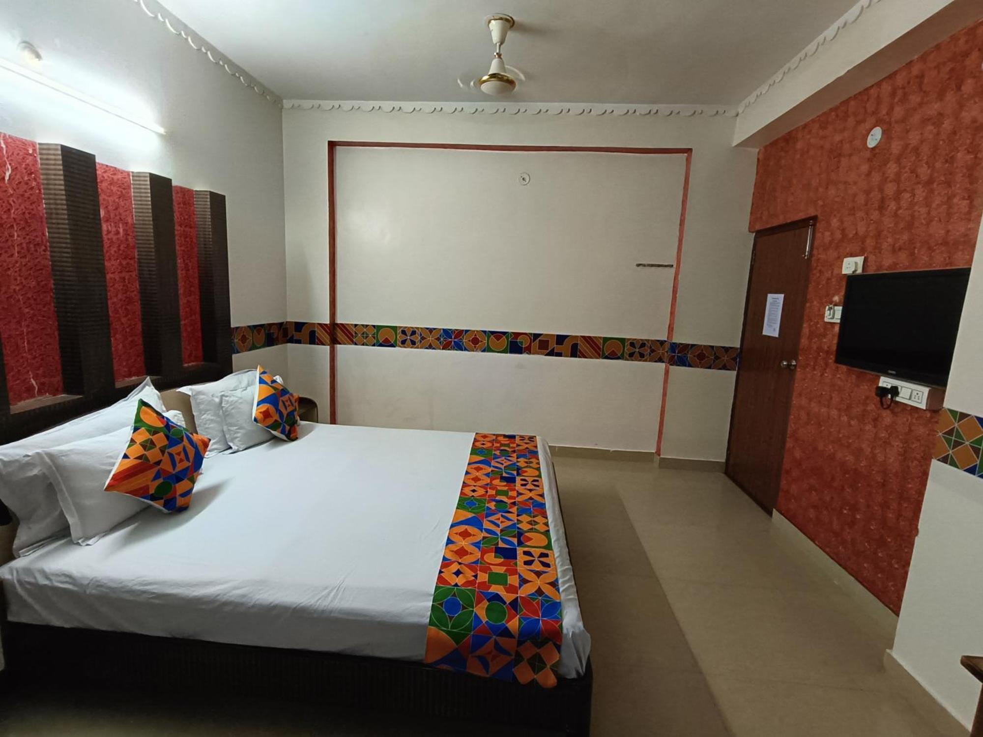 Hotel Omni Plaza Dźodhpur Zewnętrze zdjęcie