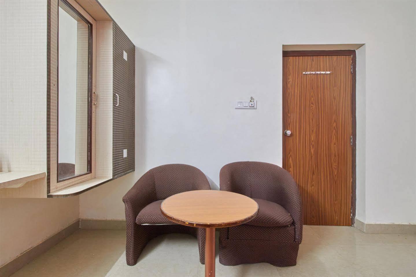 Hotel Omni Plaza Dźodhpur Zewnętrze zdjęcie
