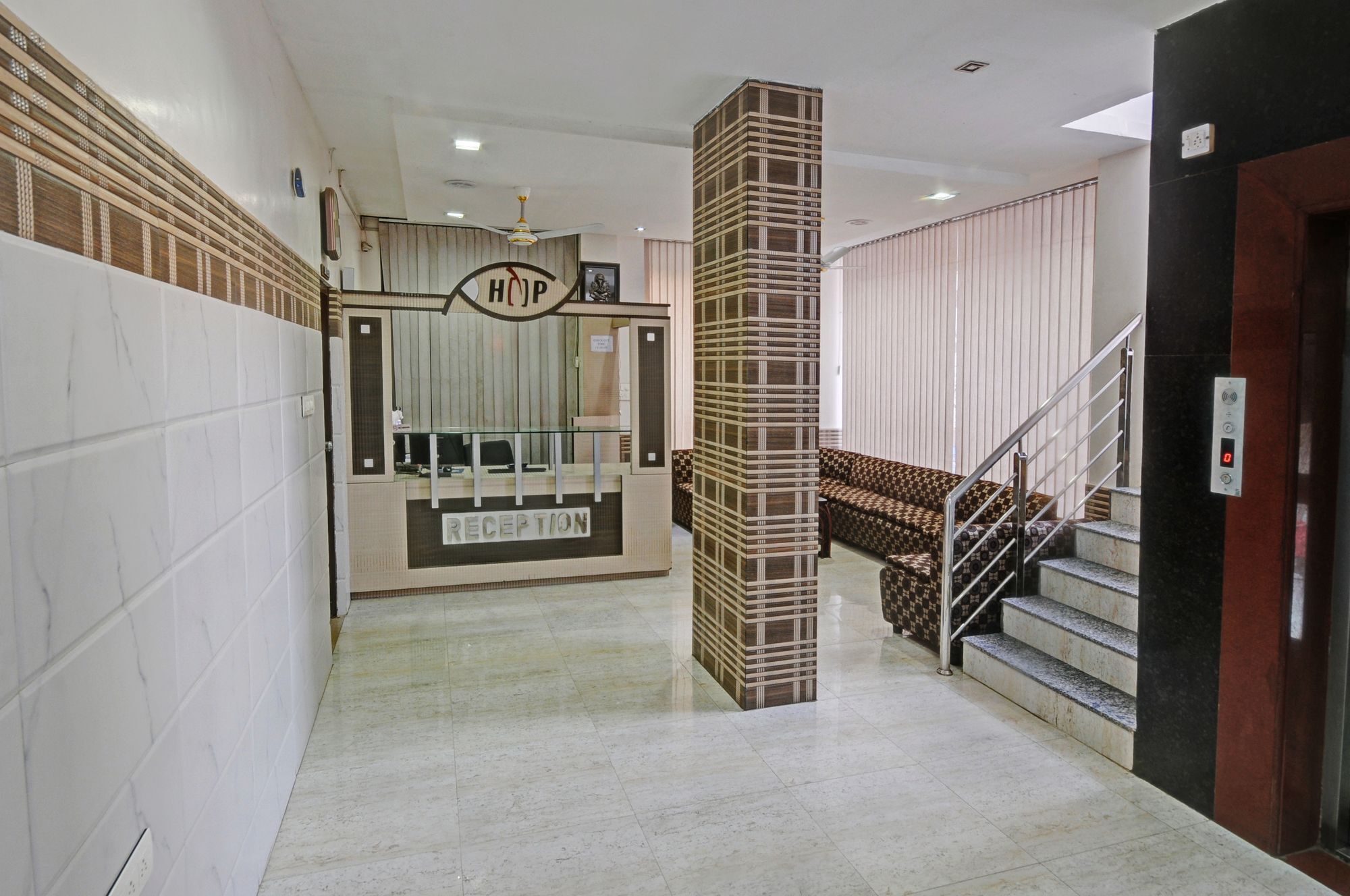 Hotel Omni Plaza Dźodhpur Zewnętrze zdjęcie